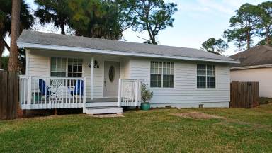 Main picture of 8202 Hibiscus Rd