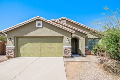Main picture of 2040 S 86th Ln