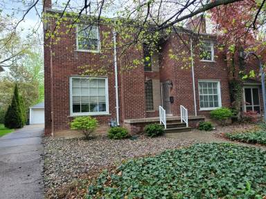 Main picture of 884 Neff Rd