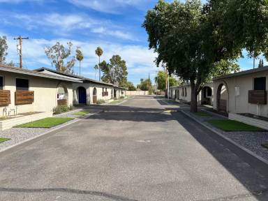 Main picture of 3012 N 40th St