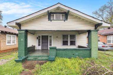 Main picture of 1696 Dennison Ave SW
