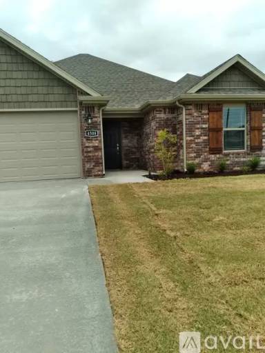 Main picture of 4508 W Havana Ave