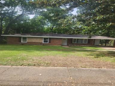 Main picture of 1409 Buckingham Dr