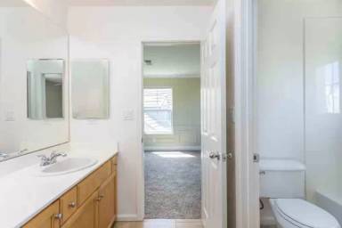 Main picture of 4134 Sheffield Way