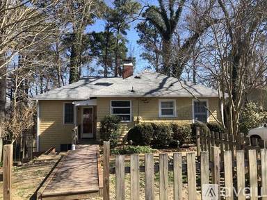 Main picture of 9 Cobb Ter