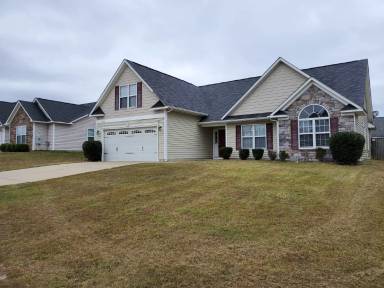 Main picture of 5241 Goshawk Dr