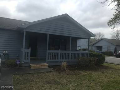 Main picture of 2 Foxcroft Ln