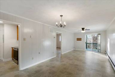 Main picture of 18 Shanna Dr