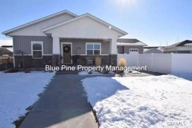 Main picture of 705 Birmingham Ln