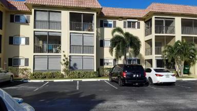 Main picture of 257 S Cypress Rd