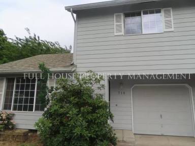 Main picture of 718 Stephens Dr