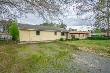Main picture of 1511 Madden Rd