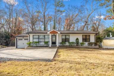 Main picture of 1065 Lee Cir NE
