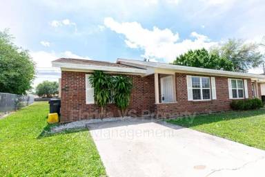 Main picture of 601 Muskrat Dr