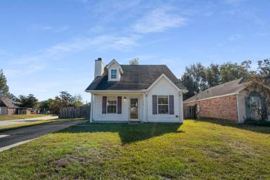 Main picture of 12206 Breezeway Cir