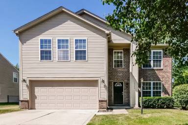 Main picture of 12046 Royalwood Dr