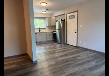 Main picture of 1023 W St