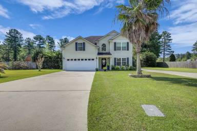 Main picture of 320 Coleman Pass NE