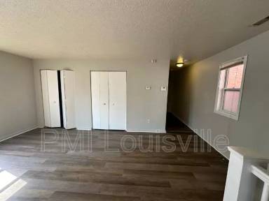 Main picture of 1516 W Muhammad Ali Blvd