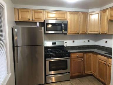 Main picture of 409 S Maple Ave