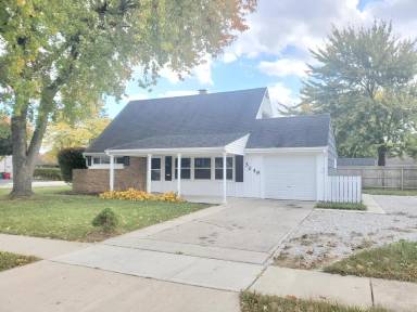 Main picture of 3049 Louise Ave