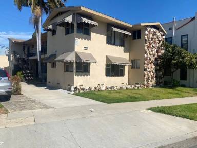 Main picture of 3315 E 2nd St