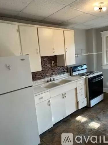 Main picture of 27 Charlotte St