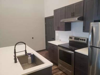 Main picture of 766 Main St