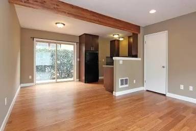 Main picture of 2226 NE Multnomah St