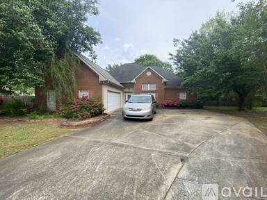 Main picture of 245 Fairview Cir