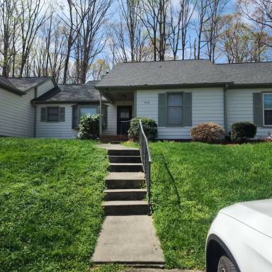 Main picture of 928 Chatfield Dr