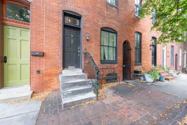 Main picture of 732 S Bond St