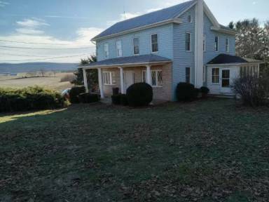 Main picture of 426 Reward Rd