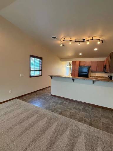 Main picture of 2122 S Broadway