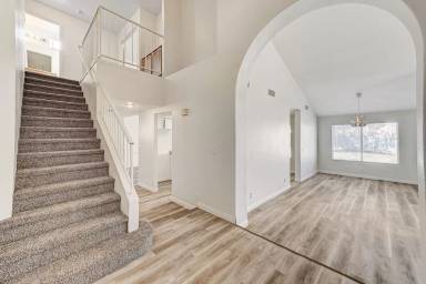 Main picture of 201 Surrey St