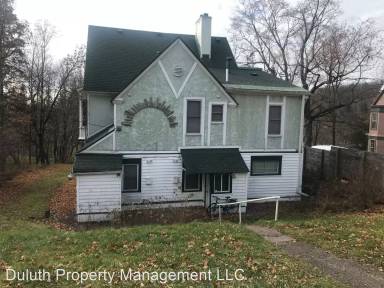 Main picture of 2334 Woodland Ave