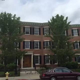 Main picture of 16 Brooks Park