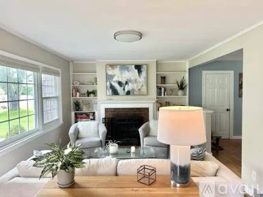 Main picture of 39 McIntosh Ave