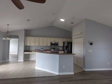 Main picture of 12128 SE 176th Loop