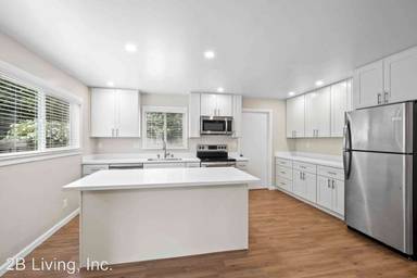 Main picture of 5808 Jefferson Ave