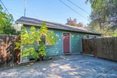 Main picture of 1042 W 11th St
