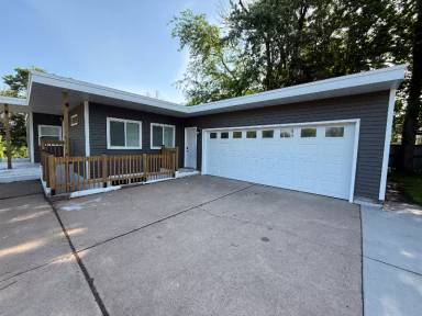 Main picture of 617 S Hastings Way