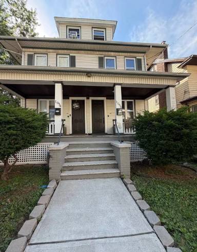 Main picture of 1056 Hunterdon St