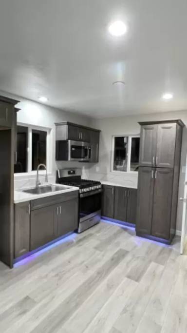 Main picture of 1409 Puls St