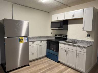 Main picture of 1280 Whitfield Ave