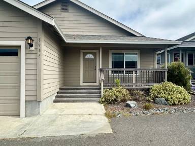 Main picture of 1916 Arbor Way