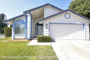 Main picture of 165 Henry Ct