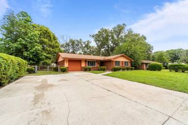 Main picture of 6 Monica Blvd