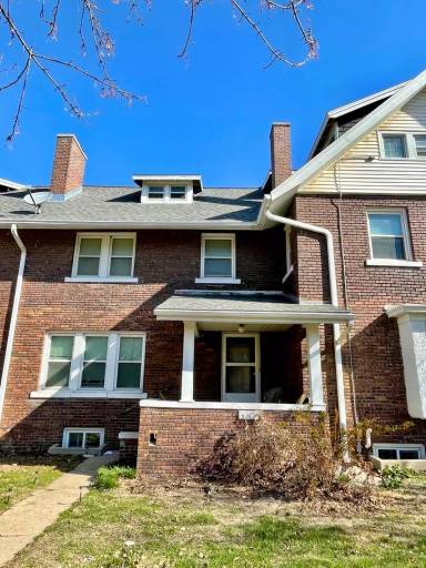 Main picture of 1144 S 33rd St