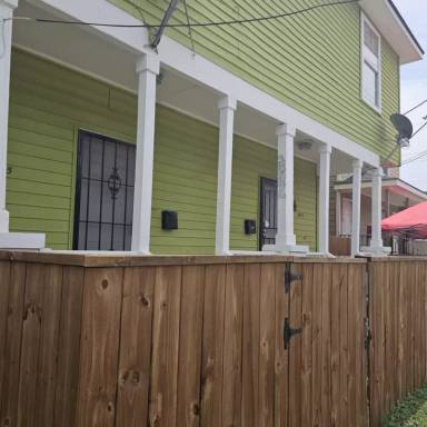 Main picture of 8815 Fig St